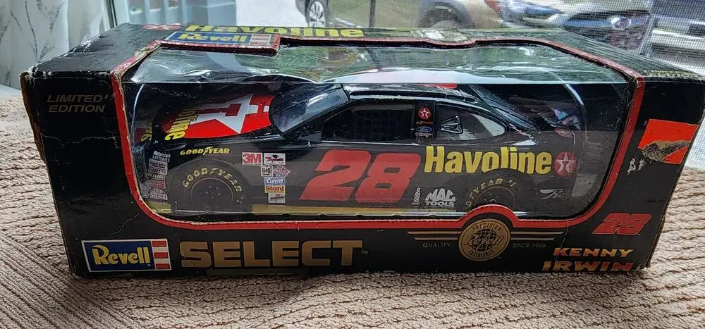 Kenny Irwin #28 Havoline NASCAR 1:24 Diecast Ford Taurus Racing Champions 1999